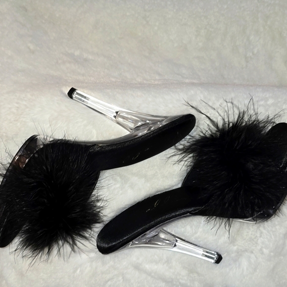 Elle Elegant Black Feathered Women's Heels - Picture 3 of 7
